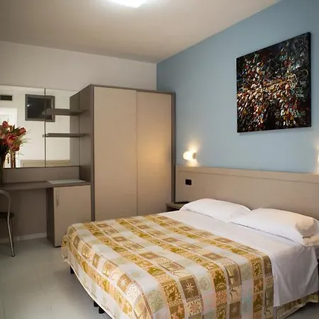 Clipper ジュリアノーヴァ